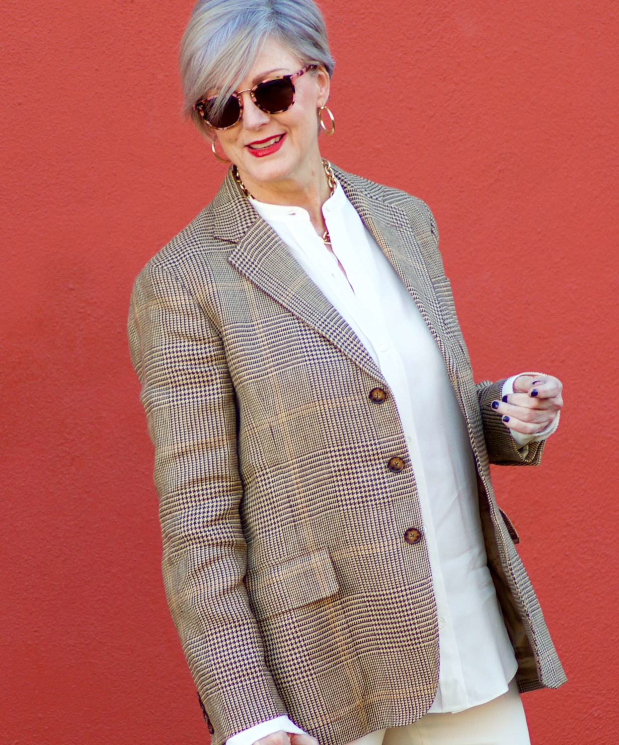 beth from Style at a Certain Age wears a Ralph Lauren blazer, Helmut Lang winter white blouse, J. crew Maddie pant, Ann Taylor suede pumps, and Gucci handbag