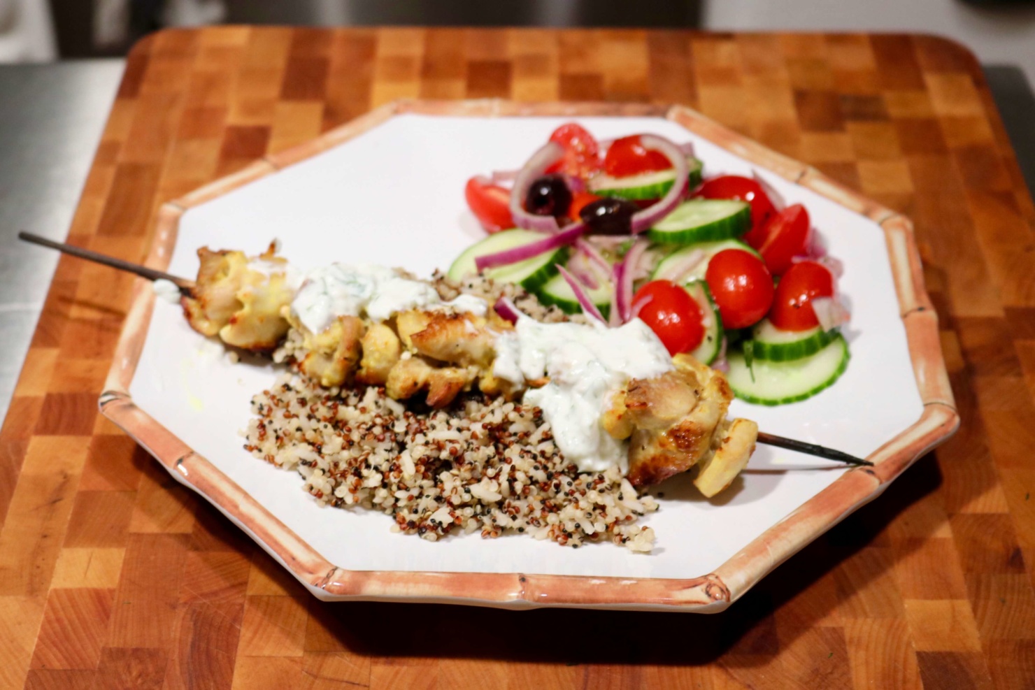 chicken tzatziki bowl