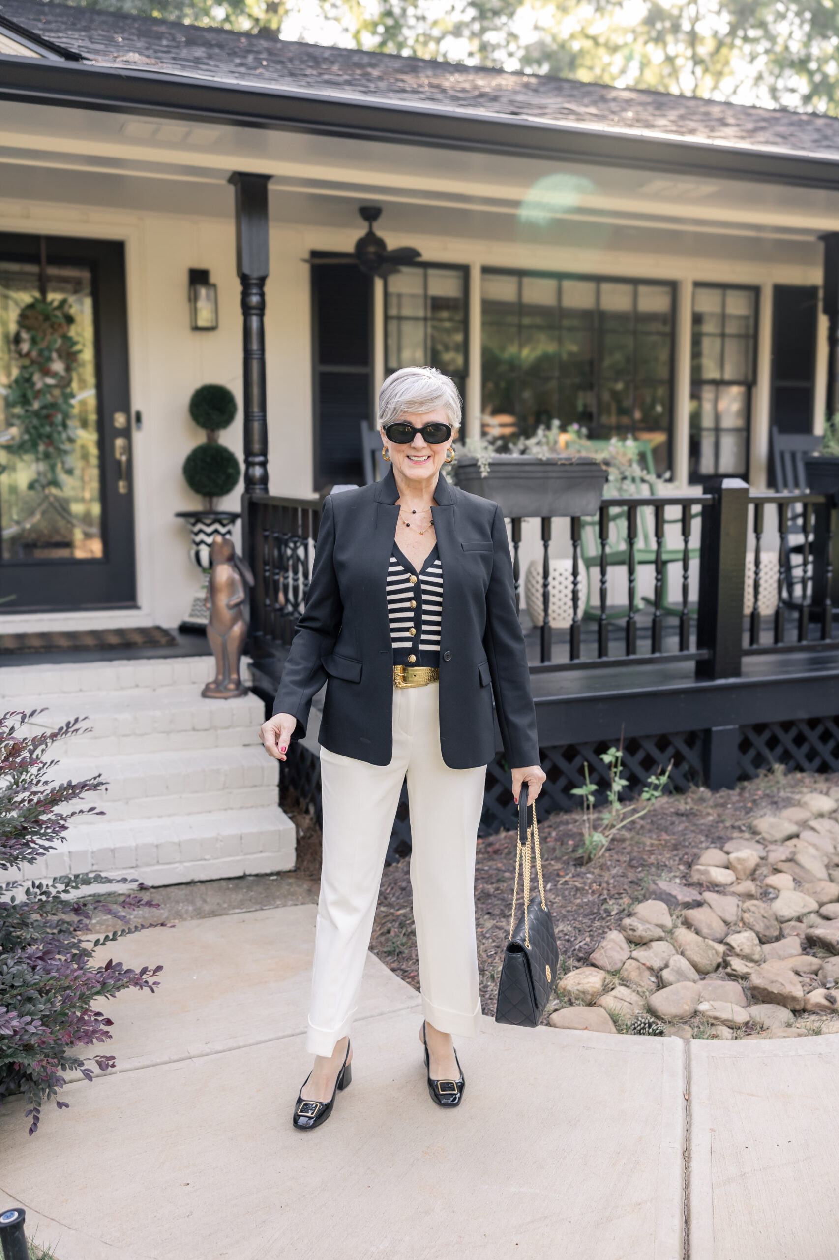 Chic Black and White Outfits