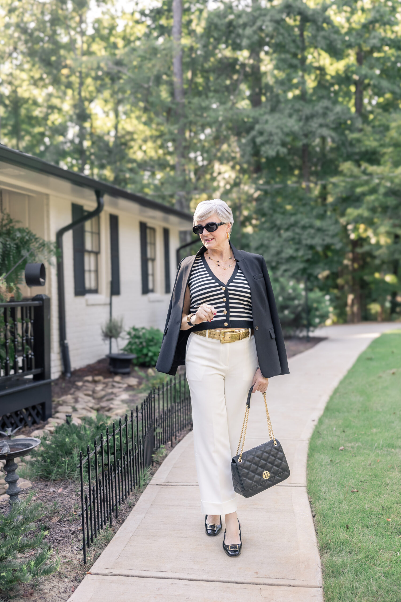 Timeless Black and White Outfits