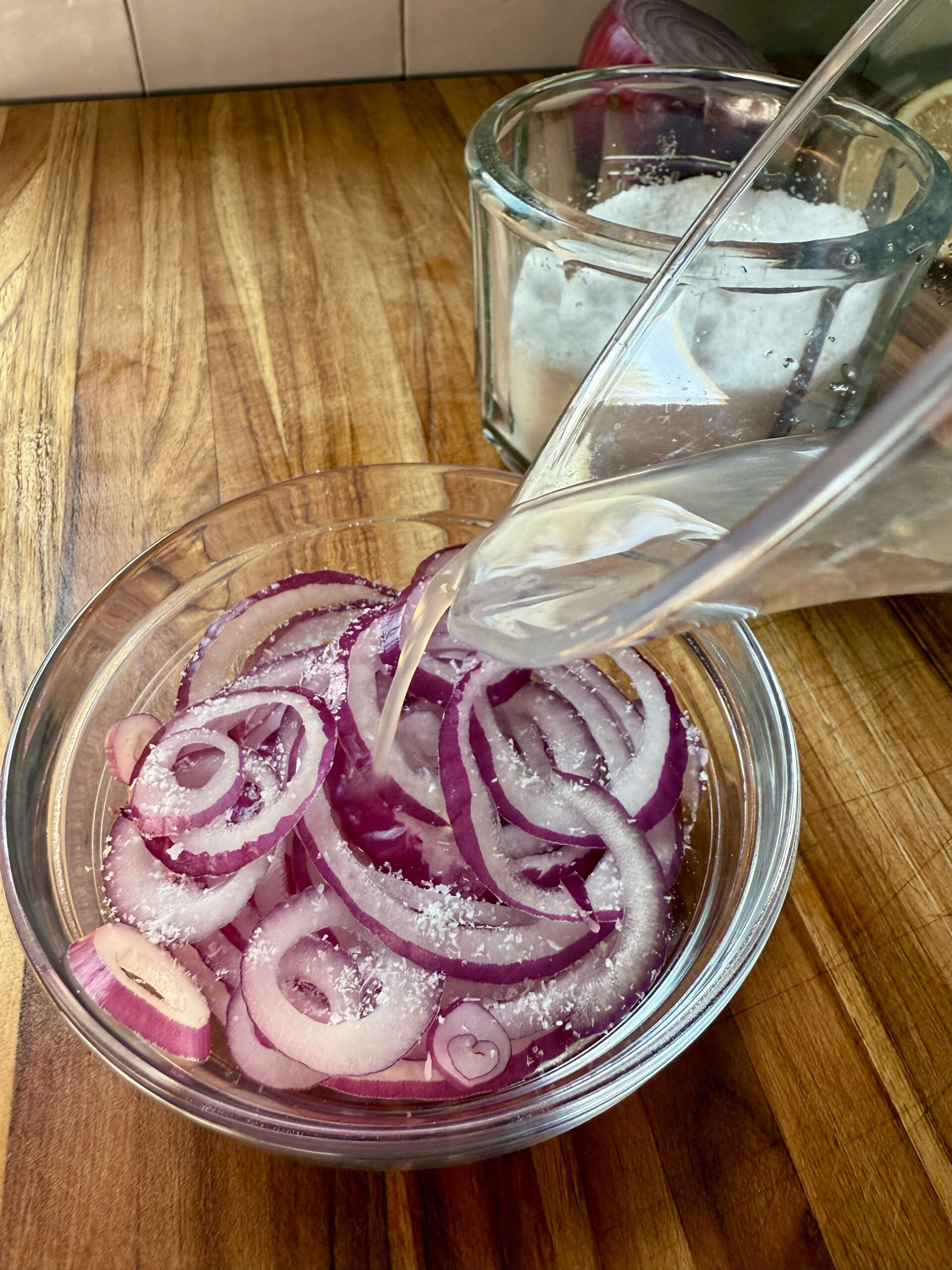 pickled onions for Chicken Tikka