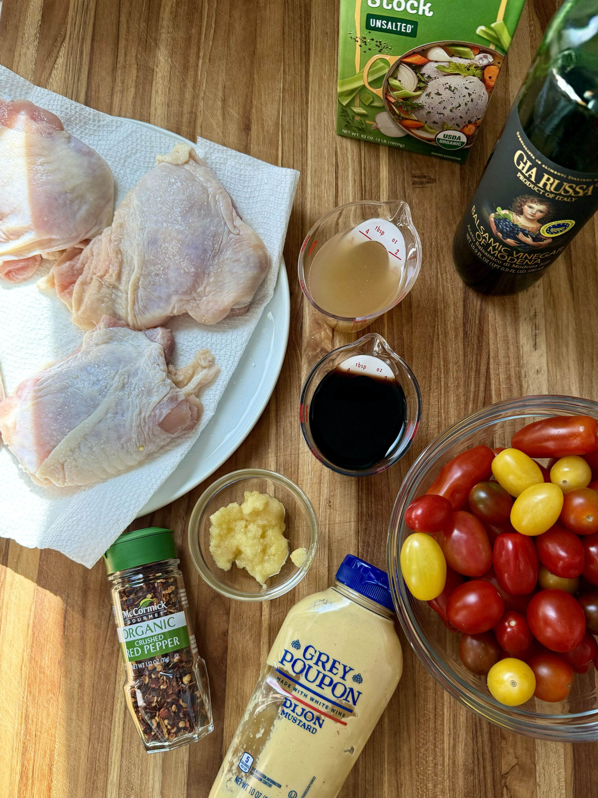 Balsamic Chicken Thighs with Burst Tomatoes Ingredients