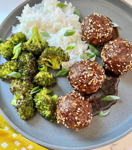 Sheet Pan Sesame Glazed Meatballs